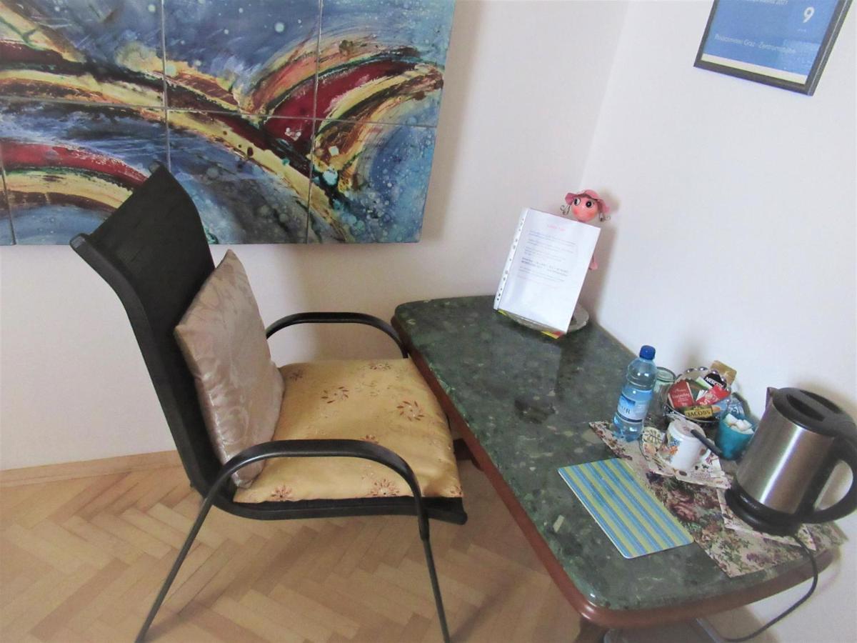 Privatzimmer Graz - Zentrumsnahe Екстер'єр фото